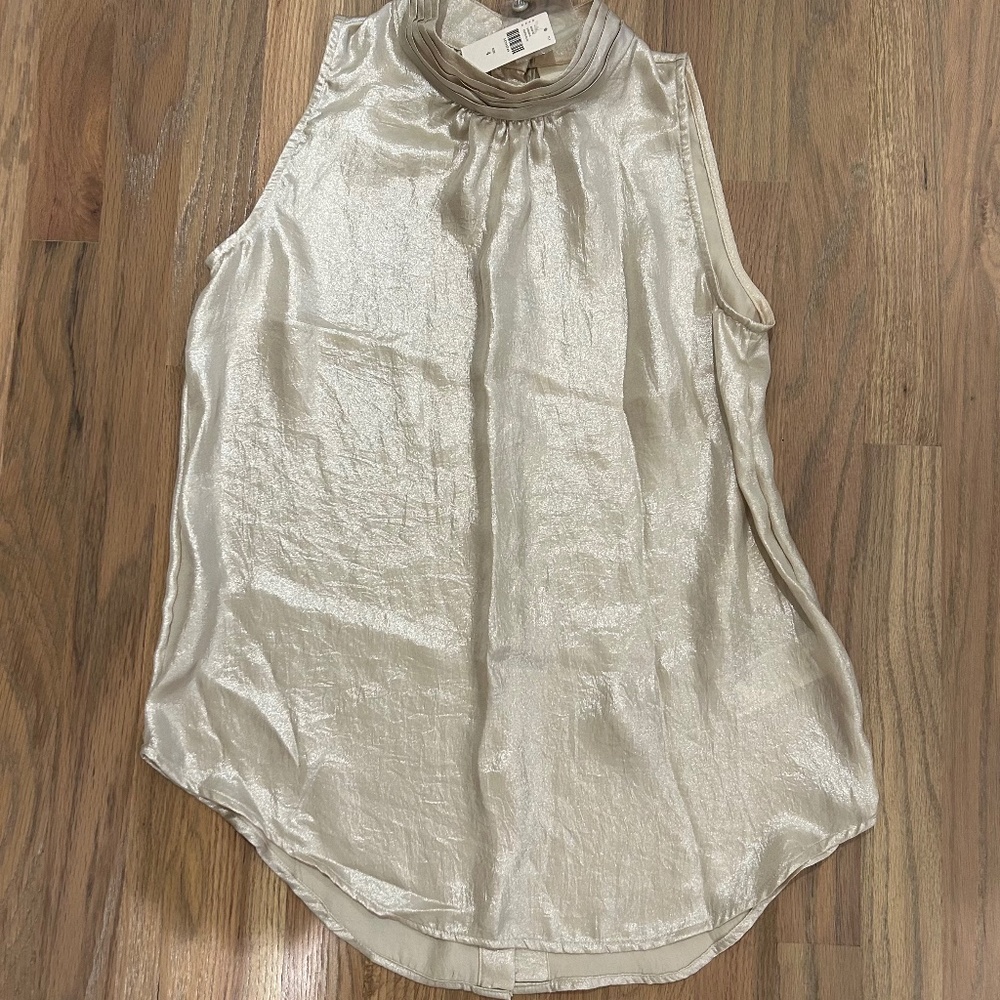 Sleeveless top